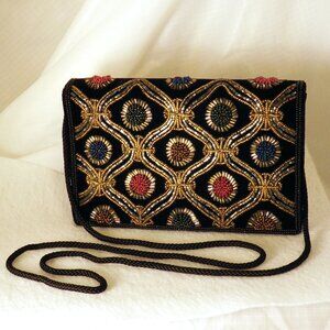 VTG-Courtenay Black Velvet Evening Bag with Beaded Start Motif